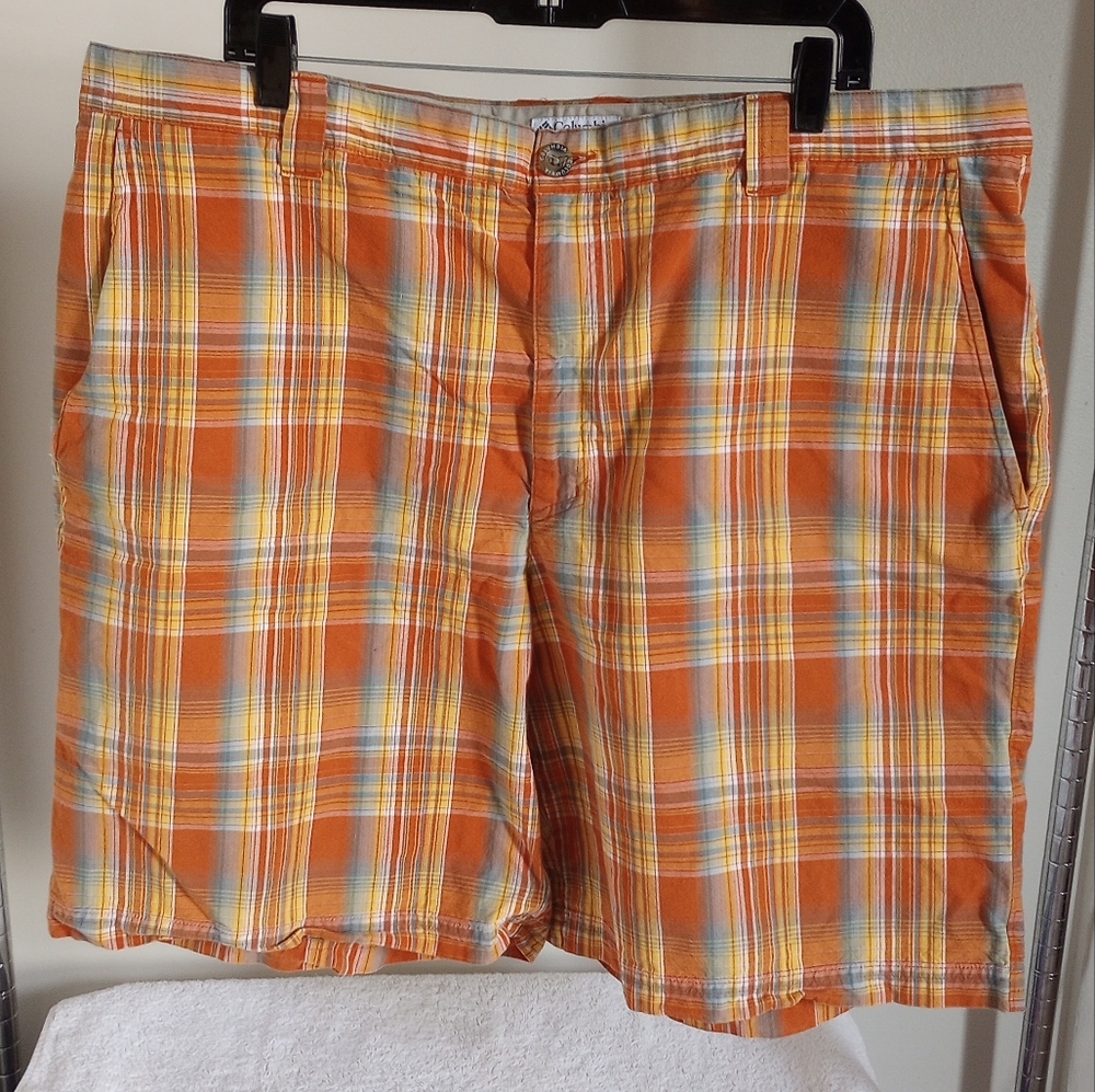 Columbia Plaid Flat Front Shorts Men's 42